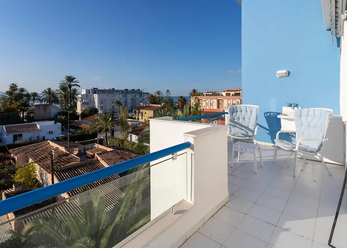 Appartamento Calablanca Atico By Bookindenia