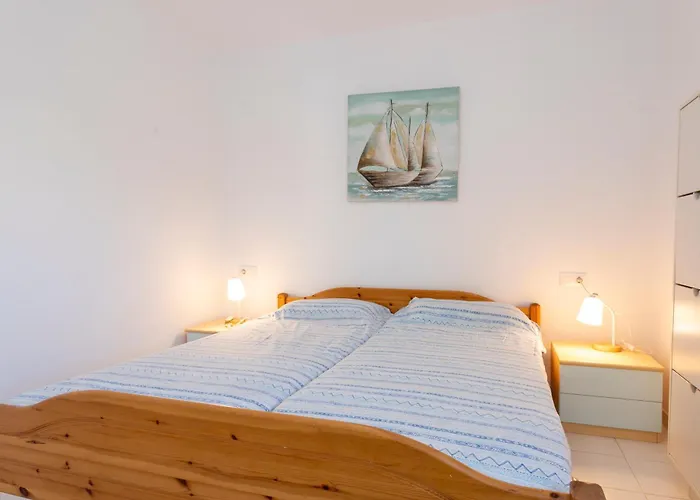 Calablanca Atico By Bookindenia