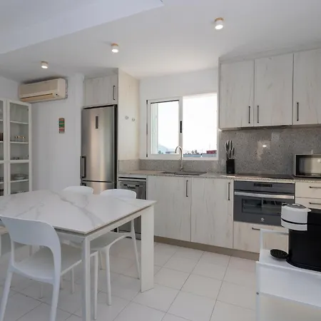 Calablanca Atico By Bookindenia Appartement *